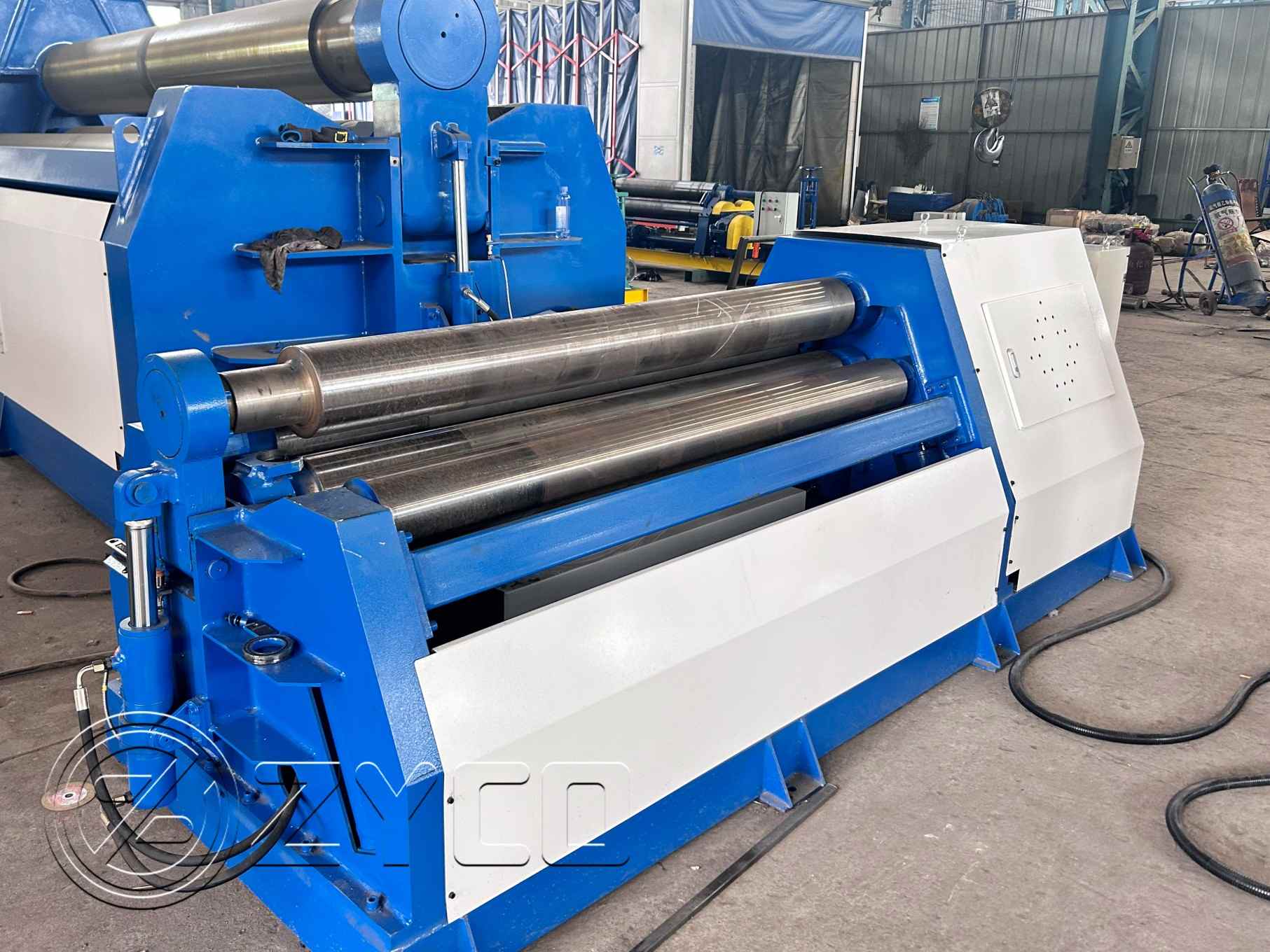 Máquina laminadora de placas de cuatro rodillos ZYCO: ¡creando excelencia con ingenio!