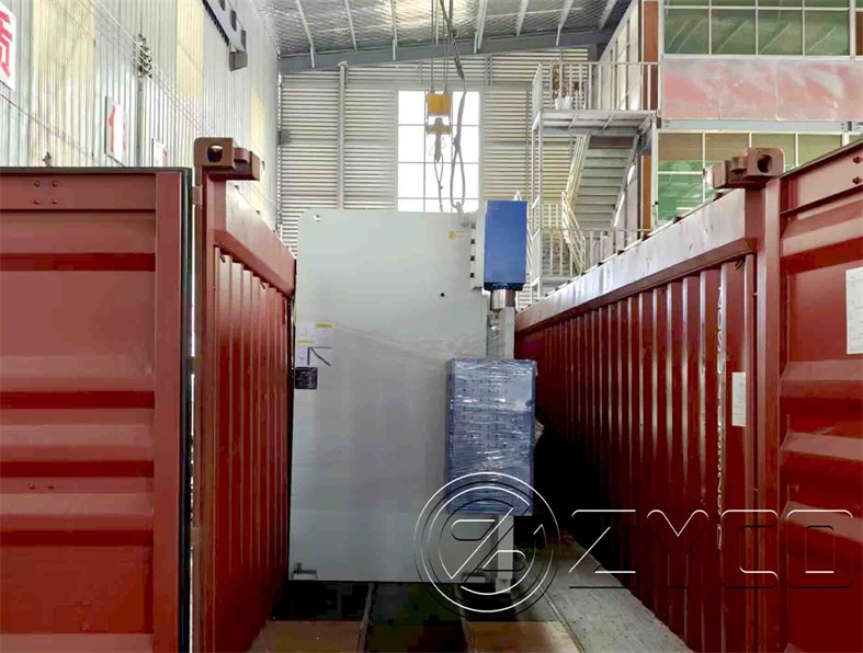 Twist axis synchronous bending machine