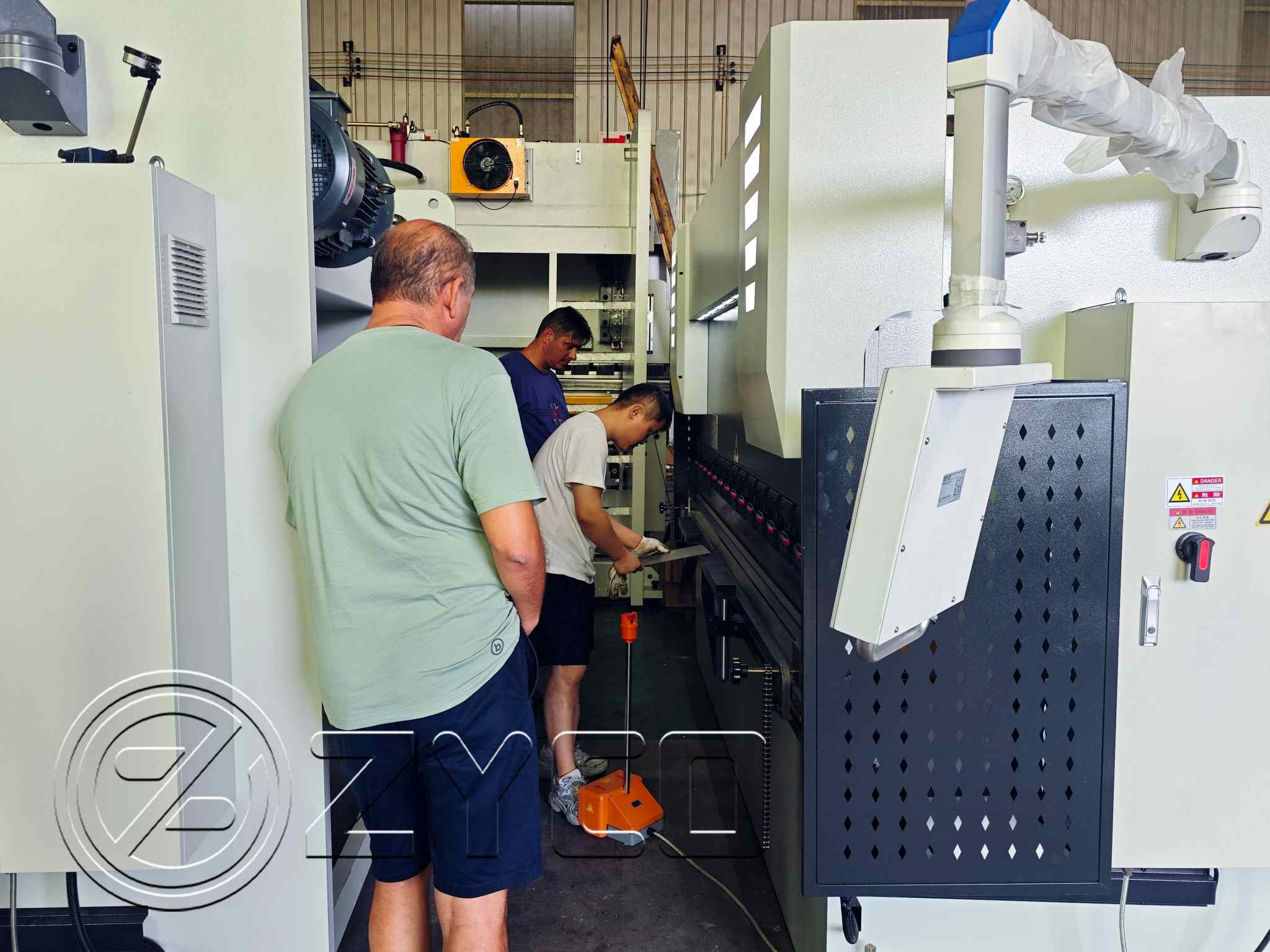 hydraulic Orichalcum plate shearing machine