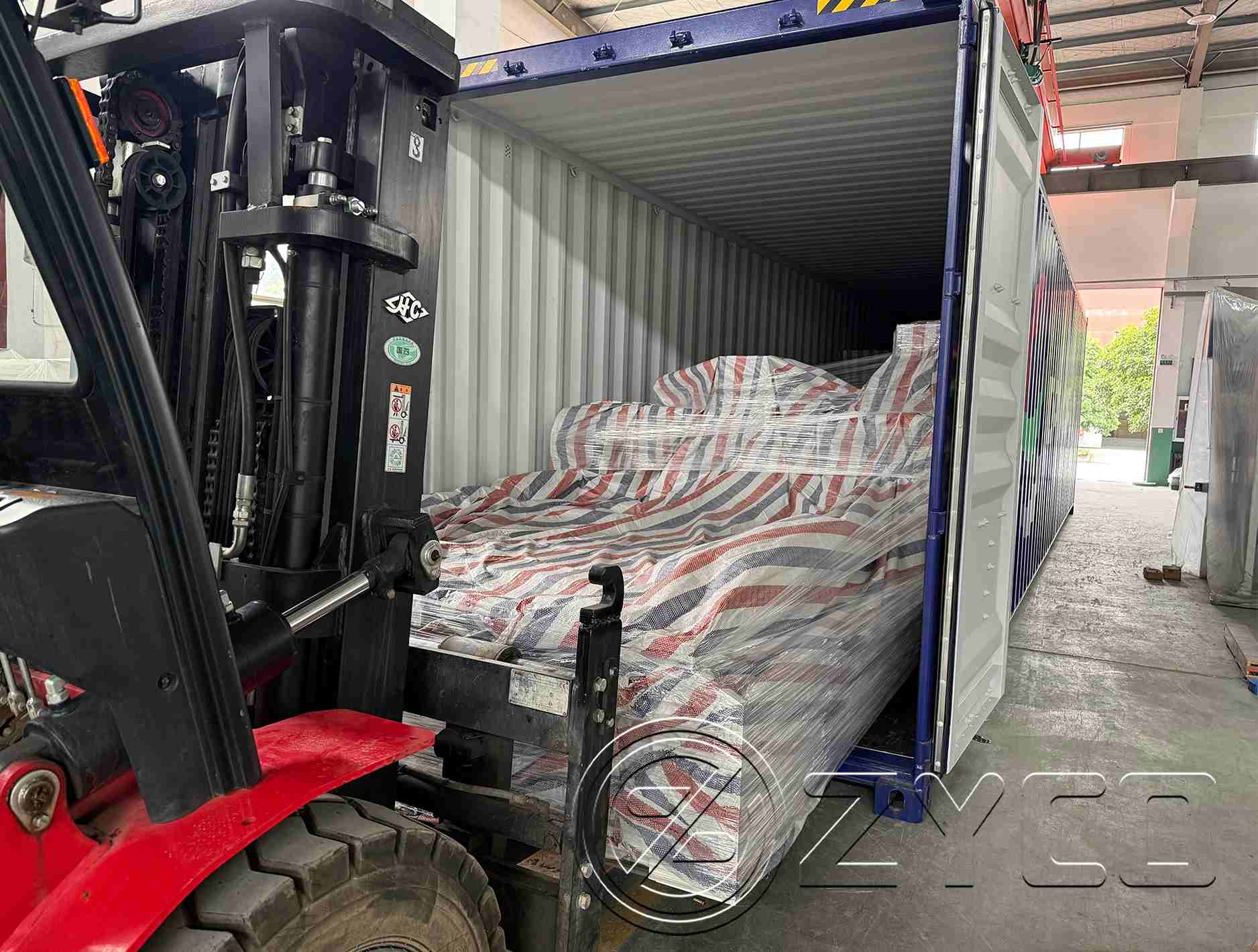 Iron plate grooving machine